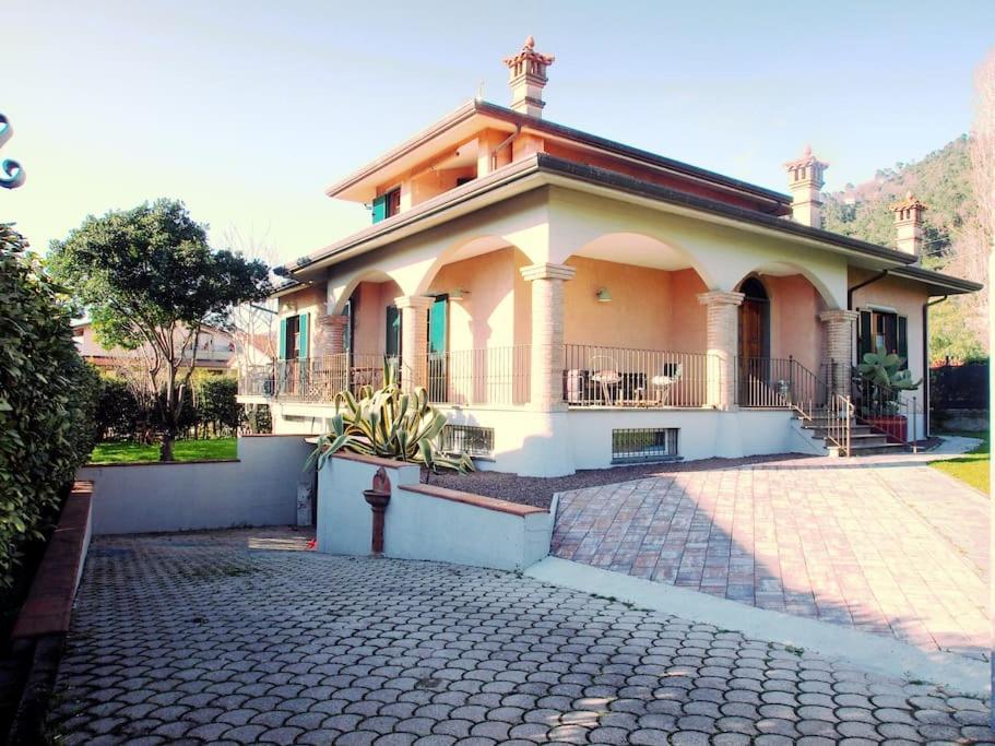 Villa La Casa Di Mario Massa  Esterno foto